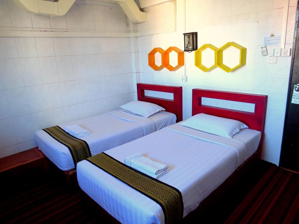 Agga Youth Hotel Rangum Exterior foto