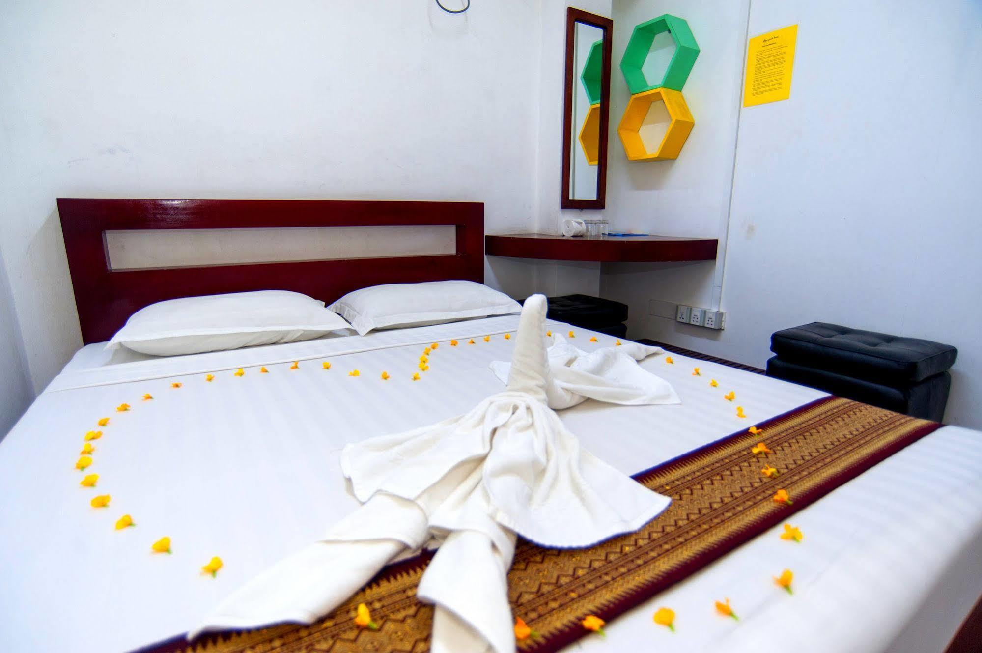 Agga Youth Hotel Rangum Exterior foto